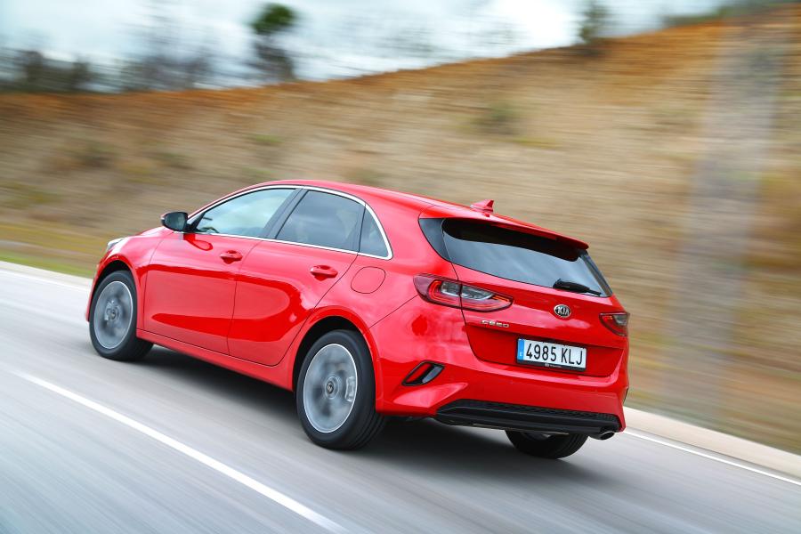  Kia Ceed 2018 года  (WW) (фото 34 из 40)